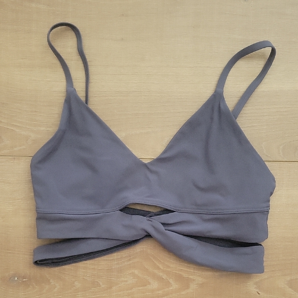 lululemon athletica Gray Twist Front Top